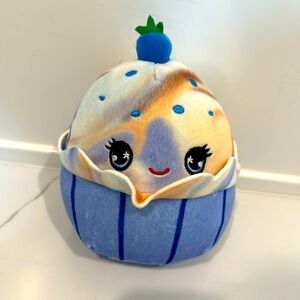 Squishmallows Original 5-Inch Maudi Marbled Blueberry Cupcake Scented